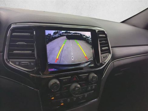 Used 2020 Jeep Grand Cherokee Limited AWD/4WD image 12