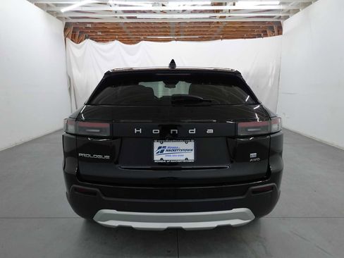 Used 2024 Honda Prologue EX image 6