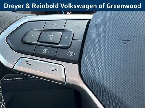 New 2026 Volkswagen Atlas SE image 14