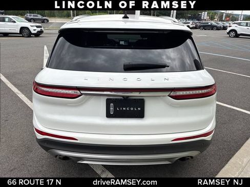 Used 2022 Lincoln Corsair AWD w/ Equipment Group 101A image 4