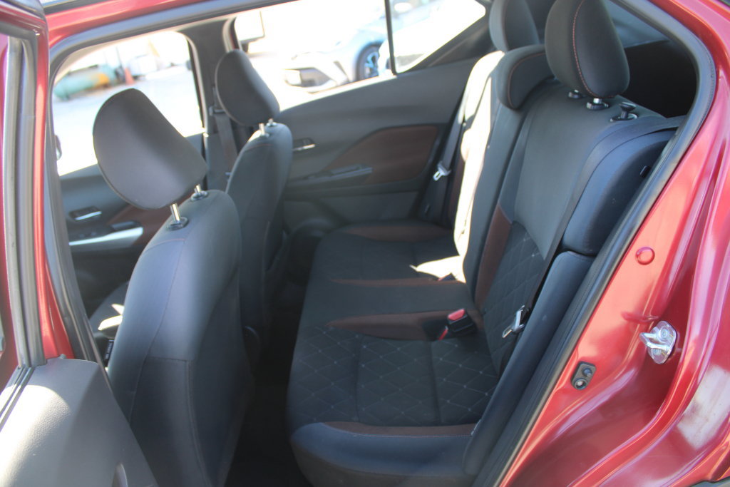 Used 2020 Nissan Kicks SR FWD image 14