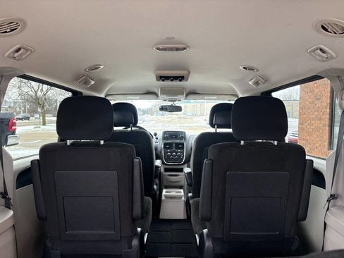 Used 2016 Dodge Grand Caravan SE w/ Quick Order Package 29E SE image 24