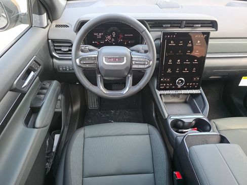 New 2027 GMC Terrain AT4 w/ Convenience Package III AWD/4WD image 4