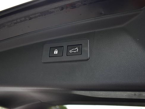 Used 2020 Subaru Outback Onyx Edition XT AWD/4WD image 12