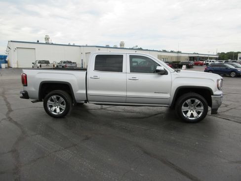 Used 2018 GMC Sierra 1500 SLT AWD/4WD image 5