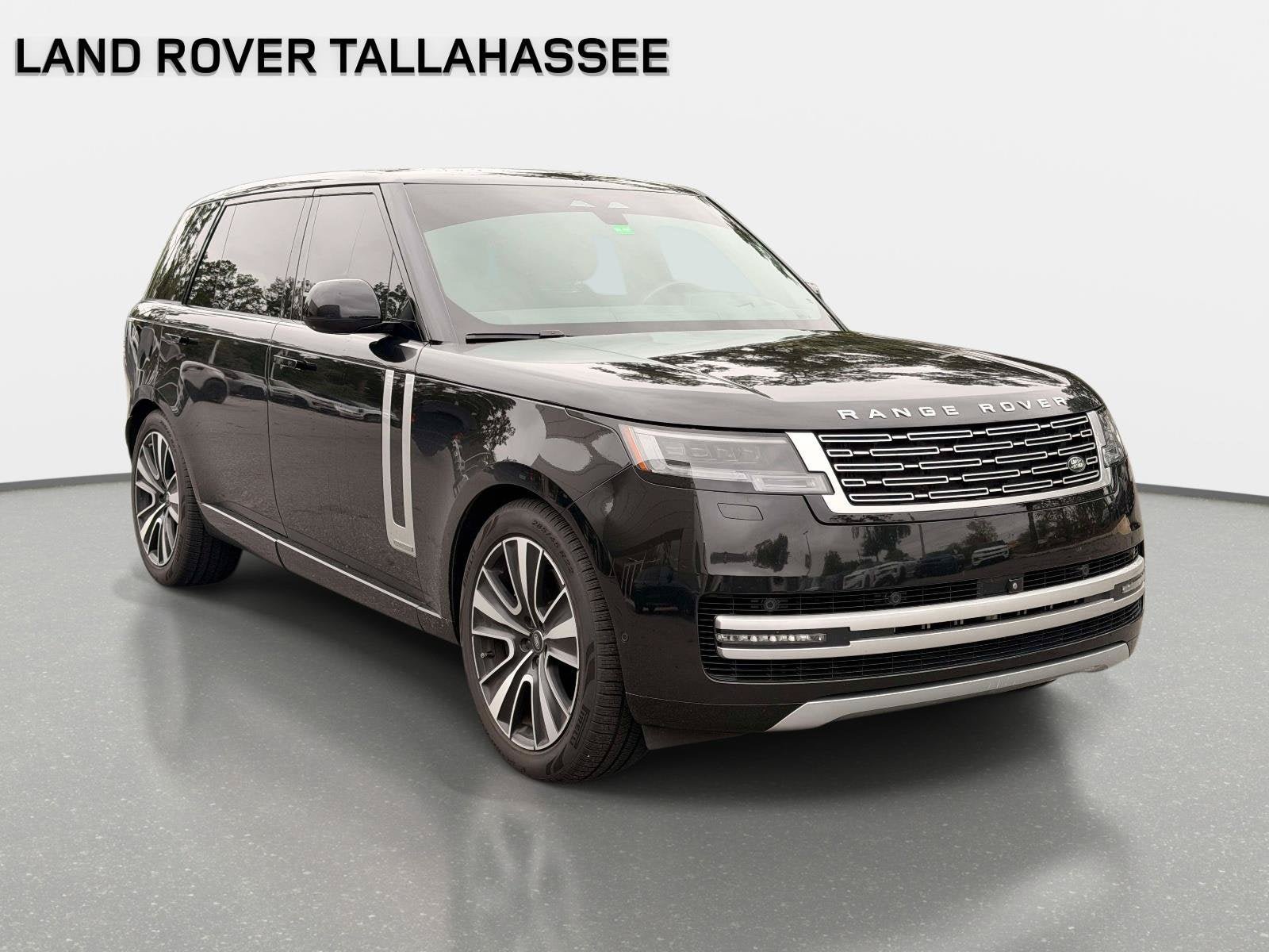 Used 2024 Land Rover Range Rover Long Wheelbase Autobiography AWD/4WD image 3