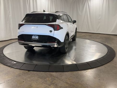 New 2026 Kia Sportage SX image 9