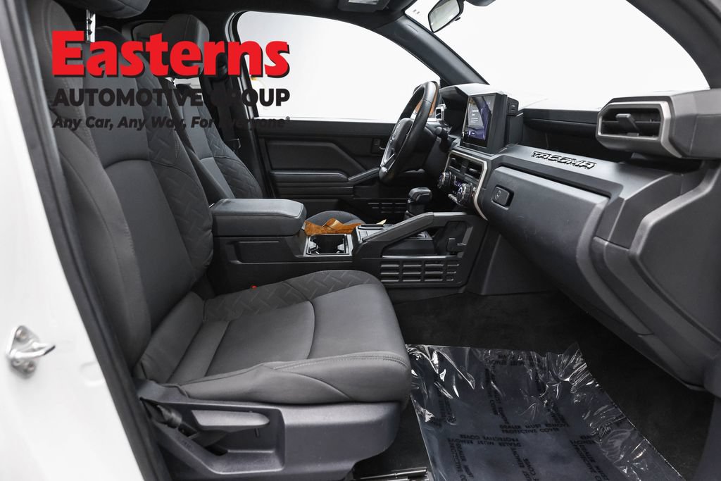 Used 2025 Toyota Tacoma SR RWD image 21