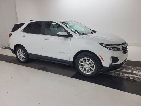 Used 2023 Chevrolet Equinox LT FWD image 11
