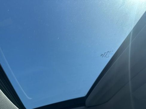 Used 2020 Honda Pilot Touring image 11