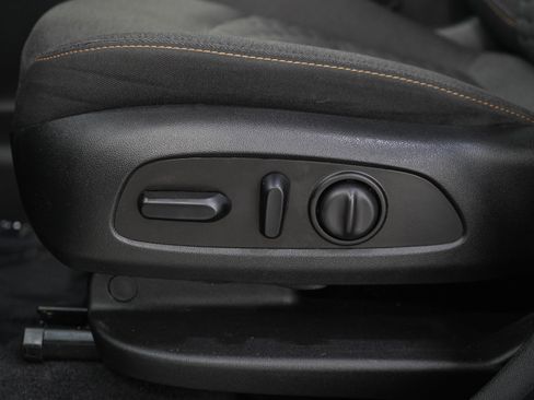 Used 2021 Chevrolet Equinox LT AWD/4WD image 28