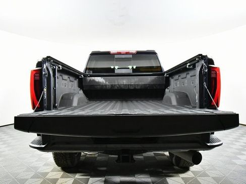 Used 2024 GMC Sierra 2500 Denali w/ Denali Reserve Package image 27