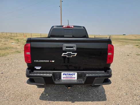 Used 2018 Chevrolet Colorado Z71 AWD/4WD image 4