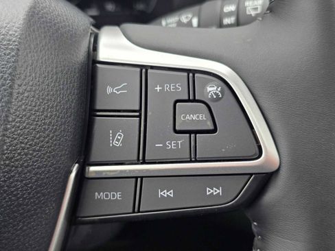 New 2026 Toyota Highlander Platinum image 39