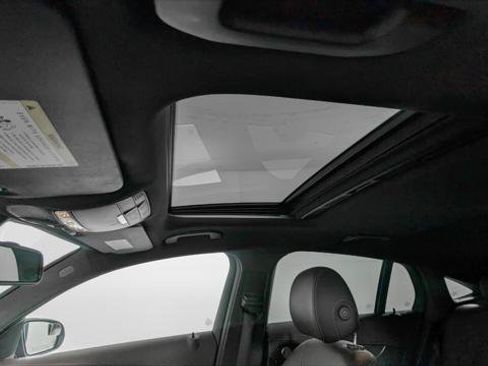 Used 2018 Mercedes-Benz GLC 300 4MATIC Coupe image 16