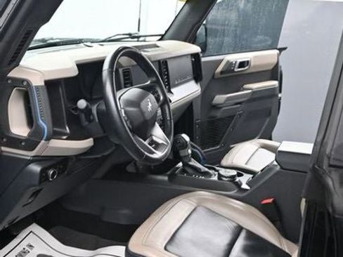 Certified 2023 Ford Bronco Wildtrak AWD/4WD image 18