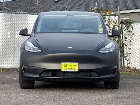 Used 2020 Tesla Model Y Long Range image 6