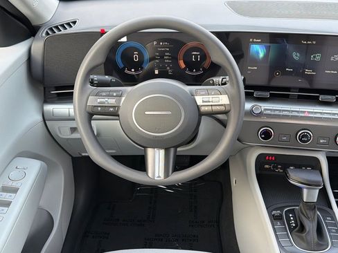 New 2026 Hyundai Kona SE image 12