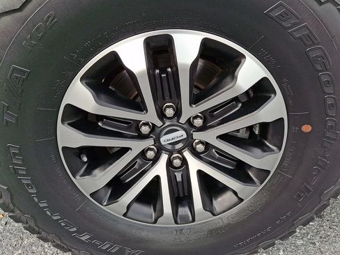 Used 2020 Ford F150 Raptor w/ Equipment Group 801A Mid AWD/4WD image 9