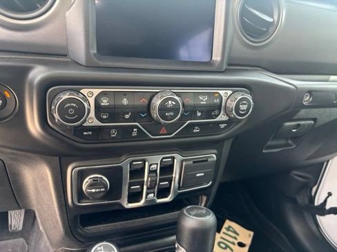 Used 2023 Jeep Wrangler Unlimited Sport AWD/4WD image 24