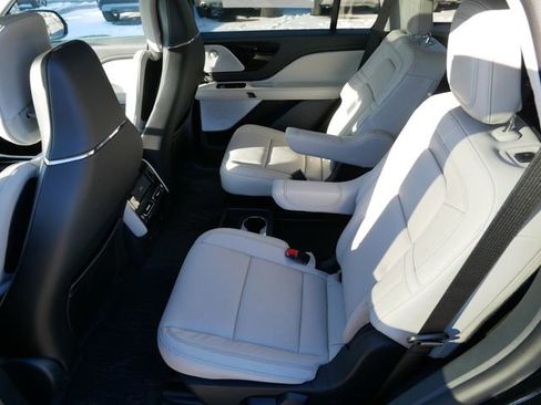 New 2026 Lincoln Aviator Reserve AWD/4WD image 12