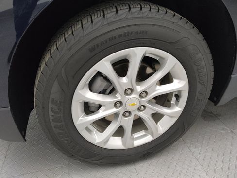Used 2020 Chevrolet Equinox LS w/ LPO, Cargo Package AWD/4WD image 31