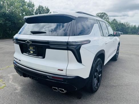 Used 2024 Chevrolet Traverse RS w/ LPO, Floor Liner Package image 8