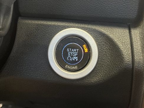 Used 2014 RAM 3500 Laramie RWD image 23