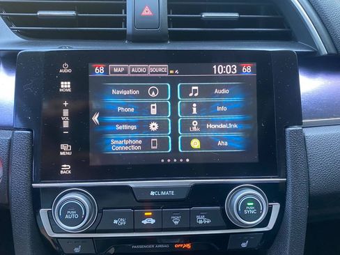 Used 2016 Honda Civic Touring image 22