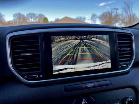 Used 2021 Kia Sportage LX image 38