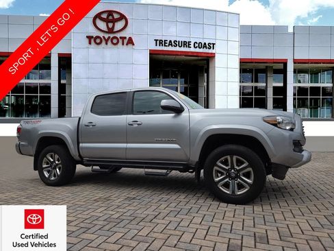 Used 2020 Toyota Tacoma TRD Sport w/ Technology Package AWD/4WD image 1