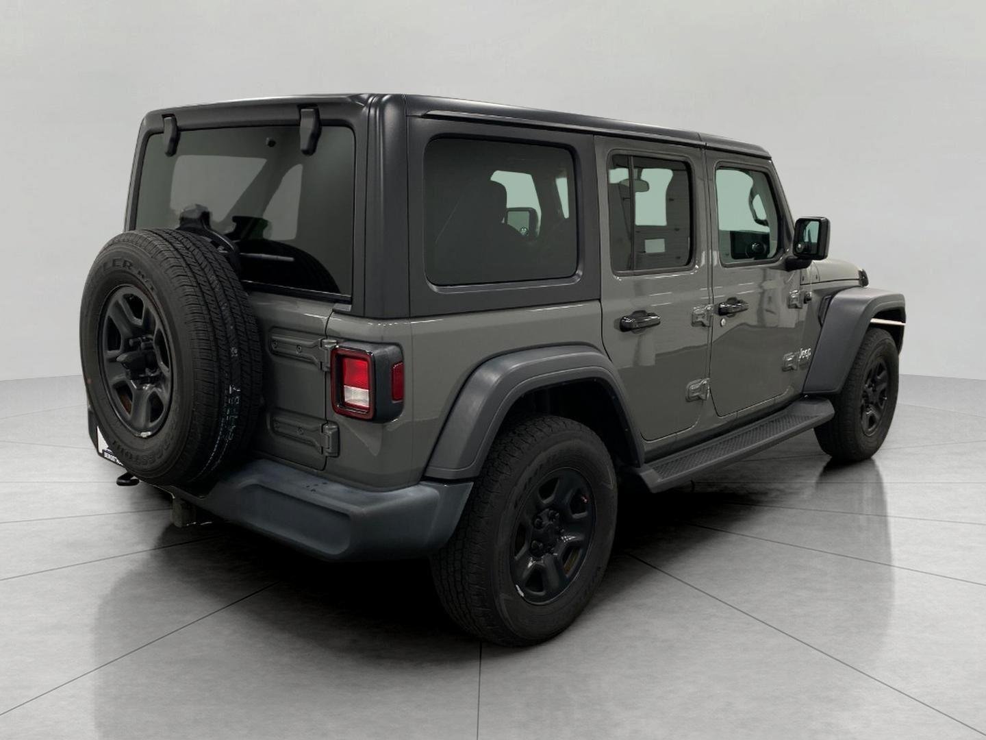 Used 2018 Jeep Wrangler Unlimited Sport AWD/4WD image 4