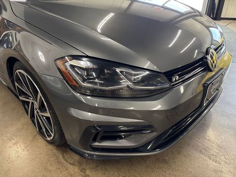 Used 2018 Volkswagen Golf R 4-Door AWD/4WD image 21