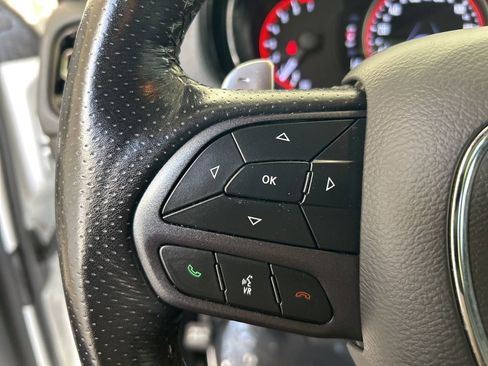 Used 2022 Dodge Durango GT image 50