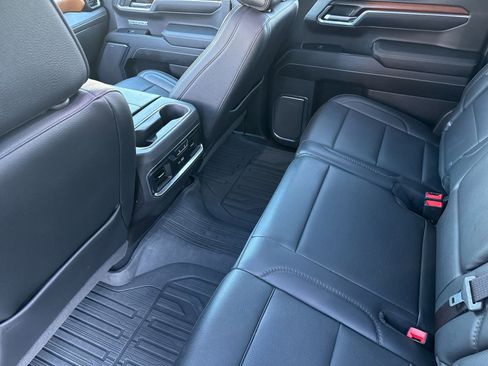 Used 2024 GMC Sierra 1500 Denali image 12