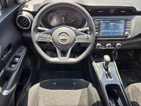 Used 2023 Nissan Kicks SV FWD image 17