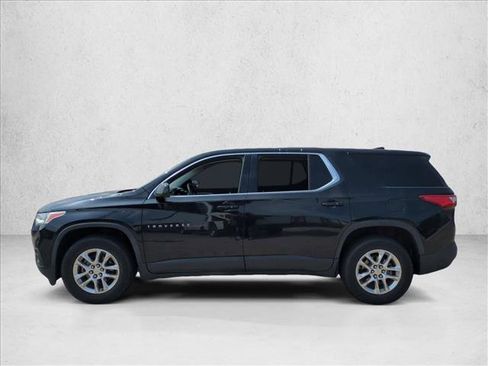 Used 2018 Chevrolet Traverse LS image 9