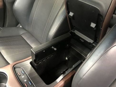 Used 2021 Toyota Venza Limited w/ Advanced Technology Package image 29