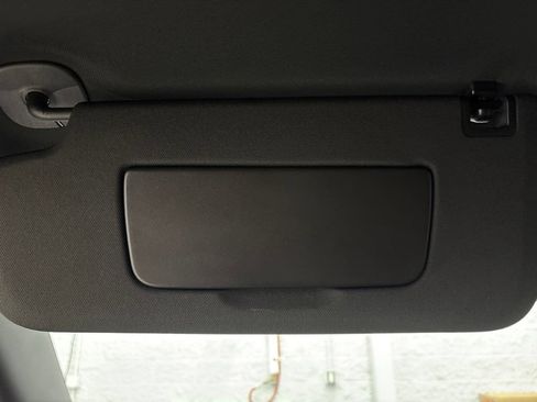 Used 2023 GMC Yukon AT4 AWD/4WD image 28