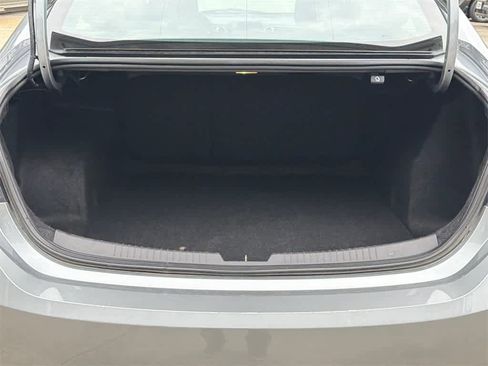 Used 2023 Chevrolet Malibu LT image 16