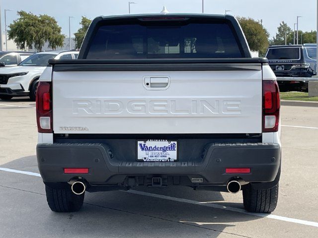 Used 2024 Honda Ridgeline Black Edition image 5