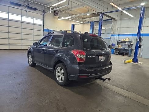 Used 2016 Subaru Forester 2.5i Premium w/ All-Weather Package image 10