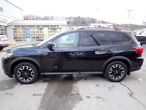 Used 2020 Nissan Pathfinder SV w/ Rock Creek Edition image 2