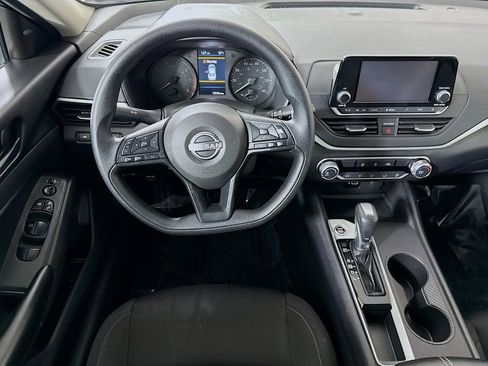 Certified 2024 Nissan Altima 2.5 S FWD image 4