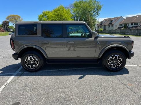 Used 2025 Ford Bronco Outer Banks AWD/4WD image 13