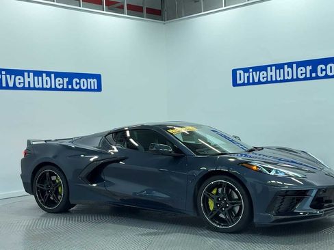 Used 2021 Chevrolet Corvette Stingray Preferred Cpe w/ Z51 Performance Package RWD image 2