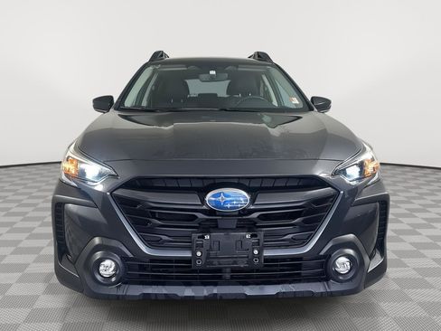 Used 2023 Subaru Outback Premium image 2