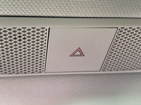 Used 2023 Tesla Model 3 Standard Range RWD image 21