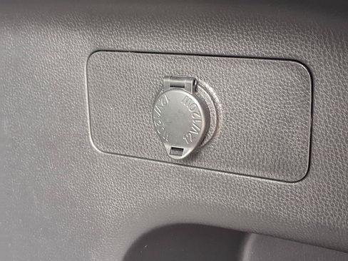 Certified 2025 Toyota RAV4 XLE FWD image 24