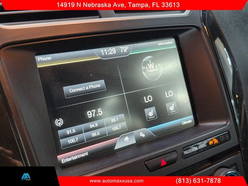 Used 2016 Ford Explorer XLT w/ Equipment Group 202A FWD image 21